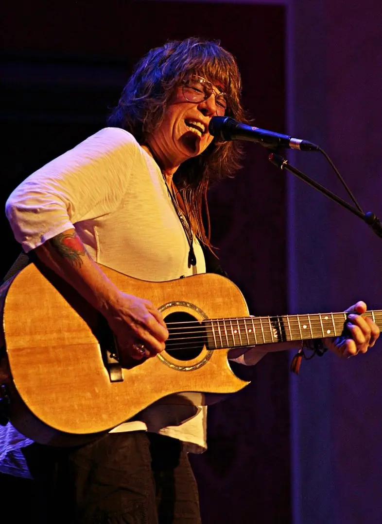 Kelly Richey Acoustic Blues Guitarist and Teacher