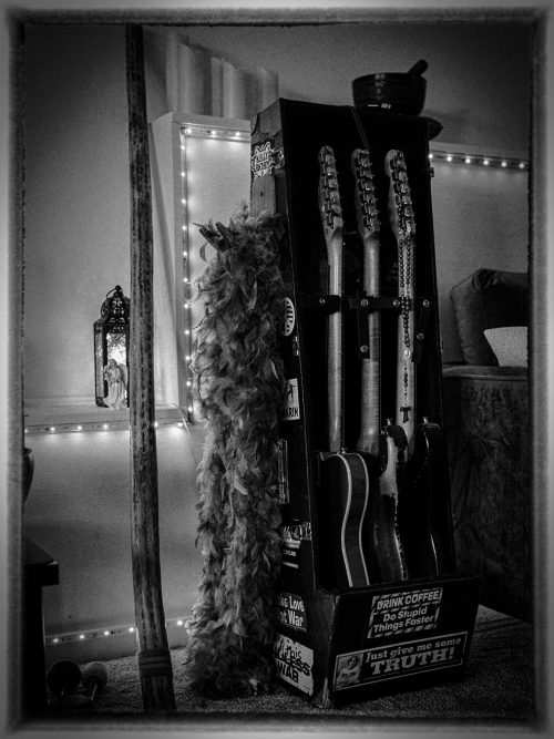 Kelly Richey - Thoughts and Thumbnails - I Grew Up Playing Guitar - A Rolling Coffin Guitar Case