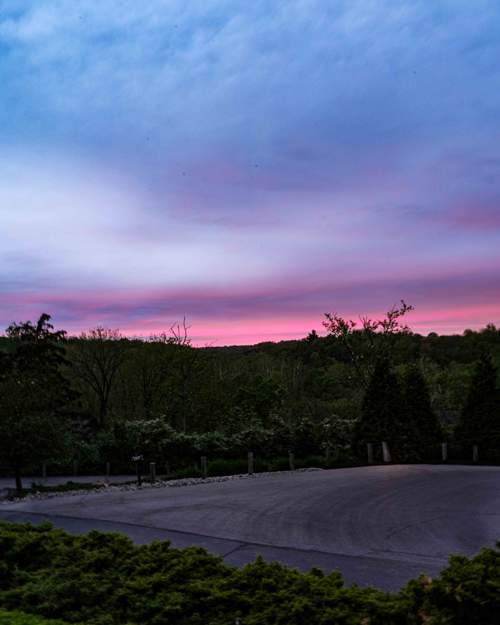 Cotton candy sunset sky over Cincinnati captured by Kelly Richey – street photography creative journey