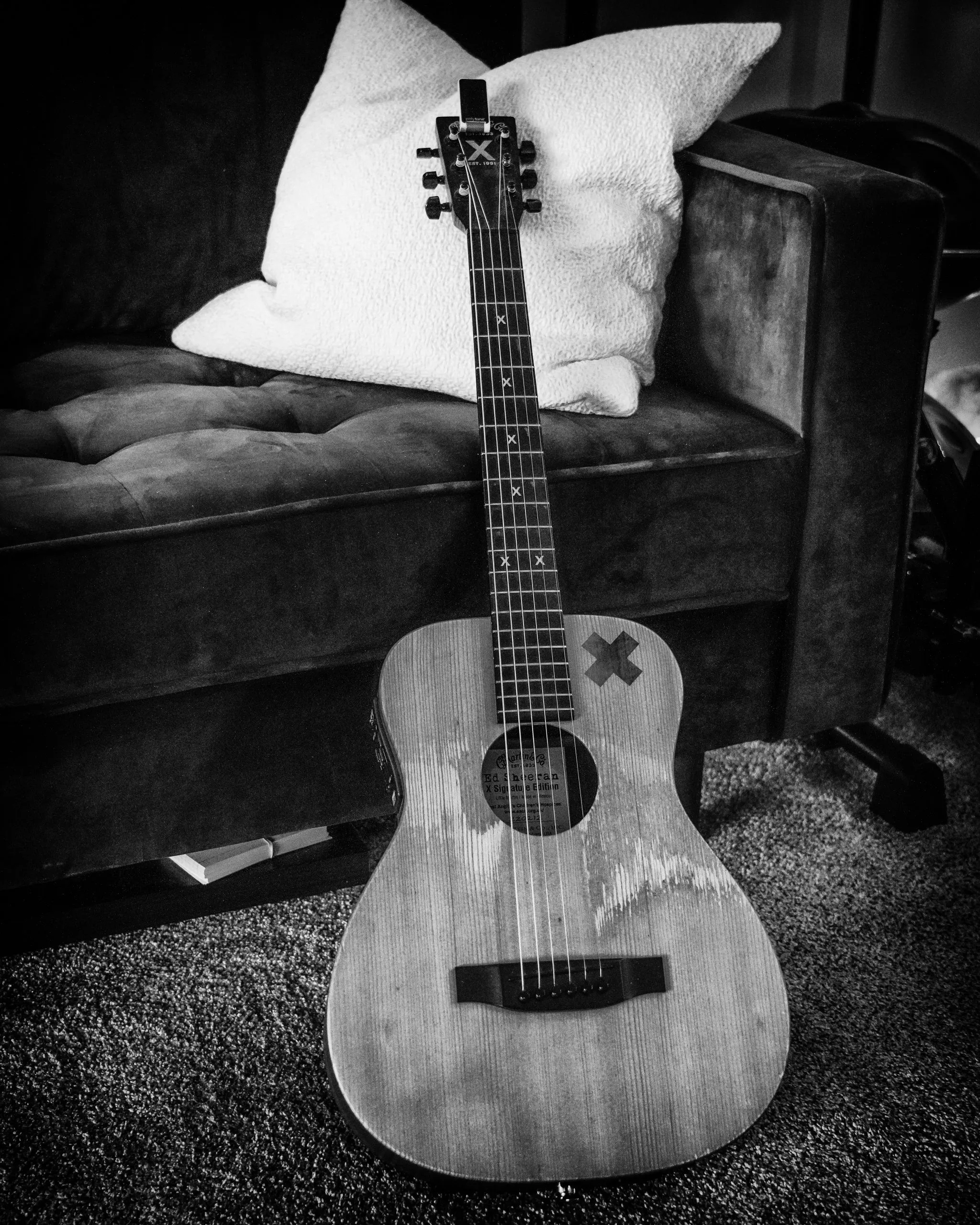 Best Acoustic Guitar for Beginners - Guitar Teacher's Advice